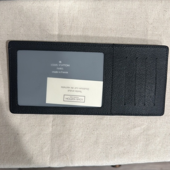 New Louis Vuitton Damier Graphite Wallet Card Holder - Picture 3 of 4